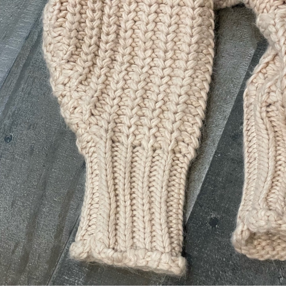 H&M Cropped Turtleneck Sweater Oversized Chunky Knit Women’s XS Blush Pink - Picture 10 of 13